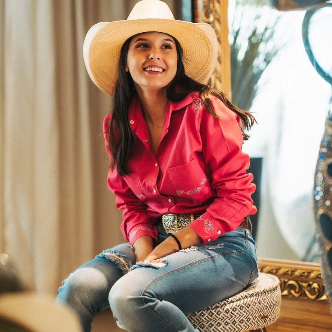 Ana Castela desabafa sobre desafios do sucesso: “Crescer dói”