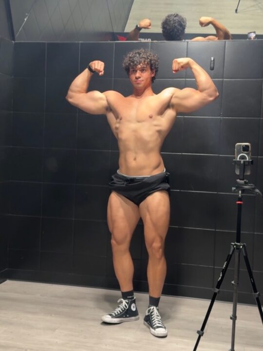 Victor Alexandre, filho de Xanddy e Carla Perez, compartilha rotina nos EUA e declara: “Focado nos próximos objetivos”