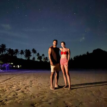 Sérgio Malheiros abre álbum de fotos de viagem romântica na Bahia com Sophia Abrahão