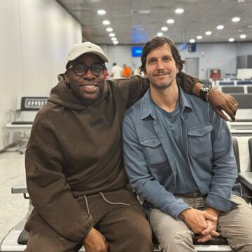 Vladimir Brichta faz aniversário e ganha homenagem especial de Lázaro Ramos