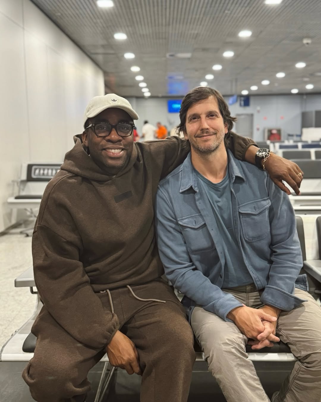 Vladimir Brichta faz aniversário e ganha homenagem especial de Lázaro Ramos