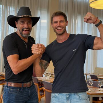 Ex-BBBs Jonas e Cowboy se reencontram após eliminações seguidas