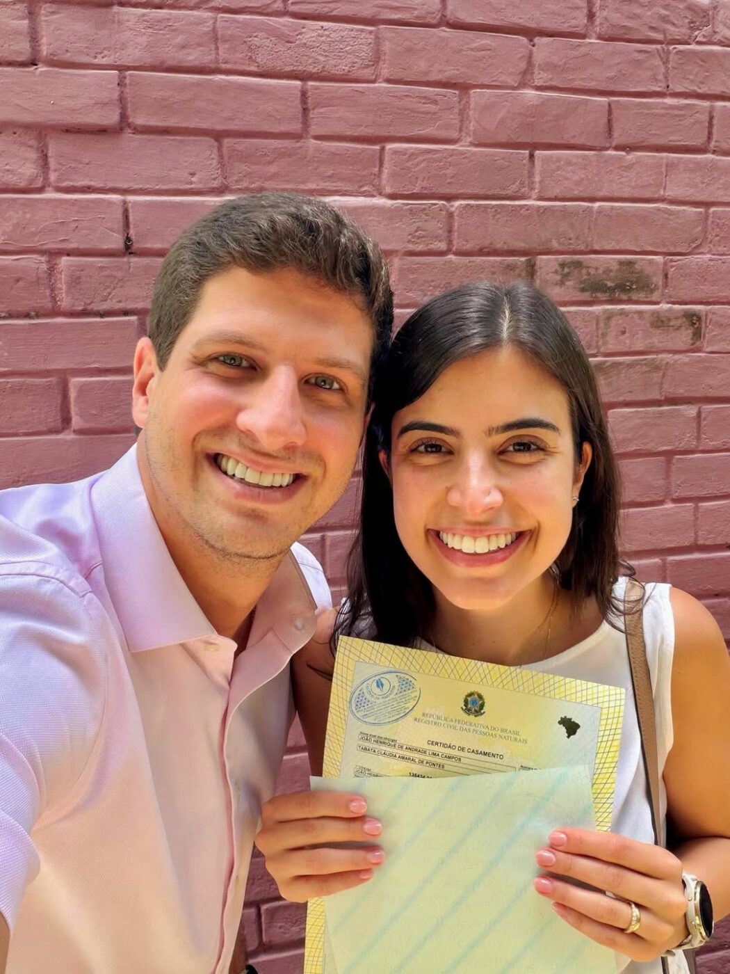 Após completar um mês de casados, Tabata Amaral e João Campos celebram nova conquista: “Coração cheio de alegria”