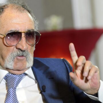 Aposentado, ex-tenista vira bilionário com fortuna maior que de Cristiano Ronaldo e Messi