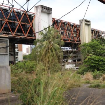 Após 11 anos fechado, antigo Centro de Convenções tem novo prazo para ser vendido