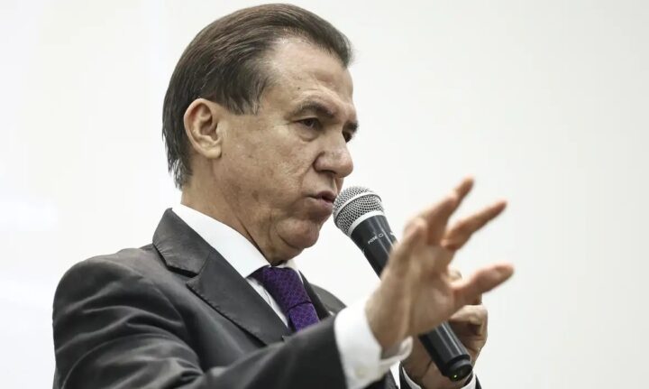 Governo avalia enviar projeto com urgência se escala 6×1 não avançar