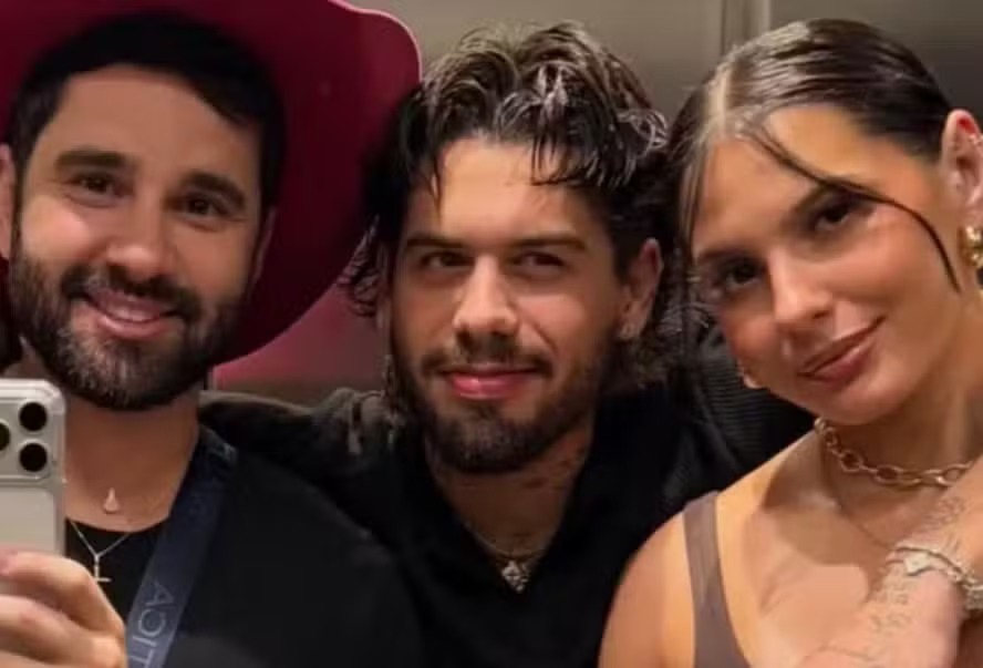 Ana Castela posa ao lado ex e dá conselho inusitado a amigo: ‘Namora o Zé’