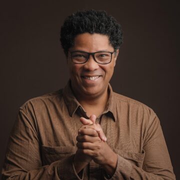 Elísio Lopes Jr. é anunciado em festival gratuito de literatura na capital baiana