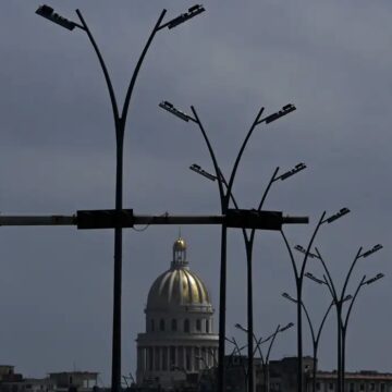 Cuba completa 3 meses sem receber combustível por bloqueio dos EUA