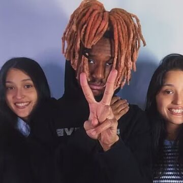 Gêmeas engatam relacionamento com o mesmo homem: ‘Nossos pais não aprovam’