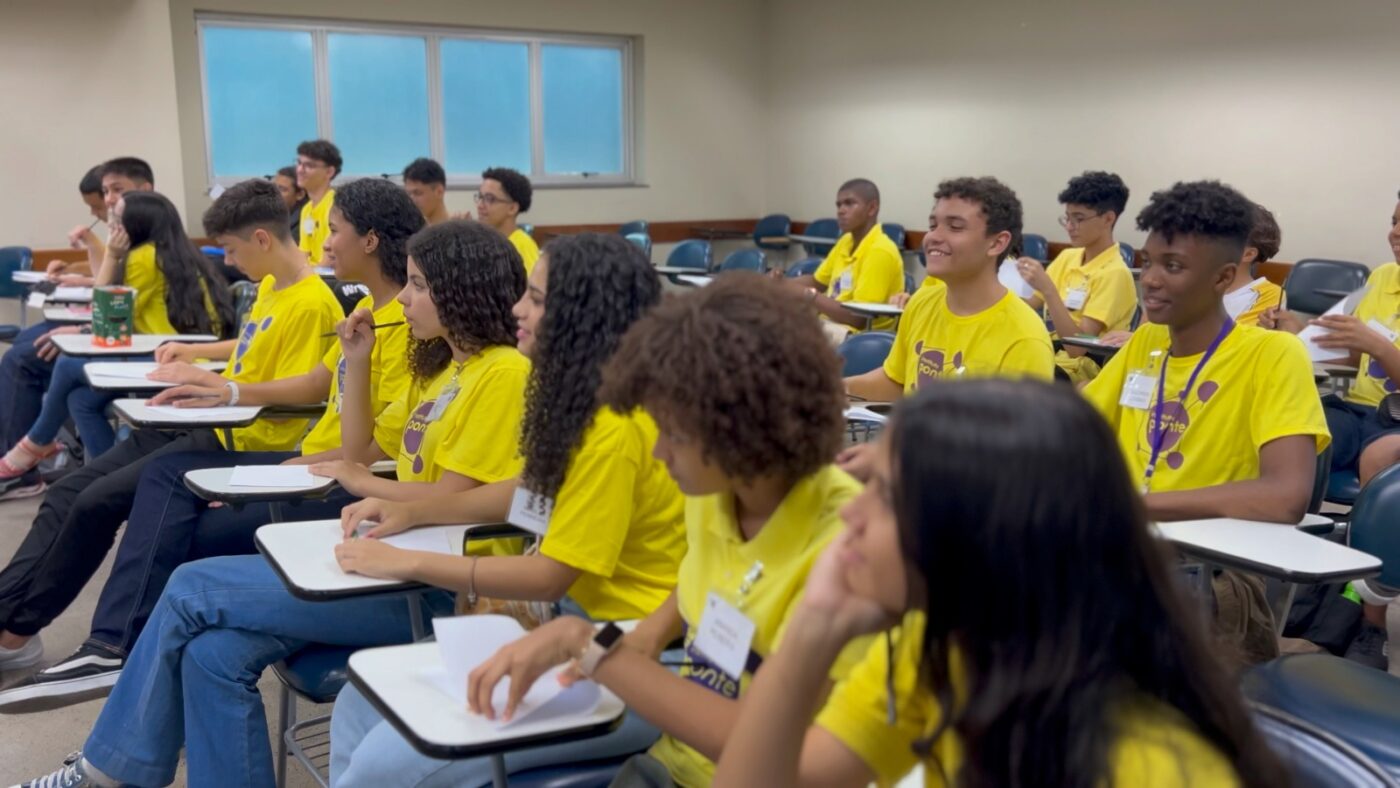 Instituto que oferece bolsas em colégios particulares e auxílio a estudantes de baixa renda na Bahia abre inscrições