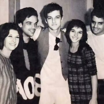 Marcelo Serrado compartilha foto com Daniella Perez nos bastidores de novela um ano antes de crime