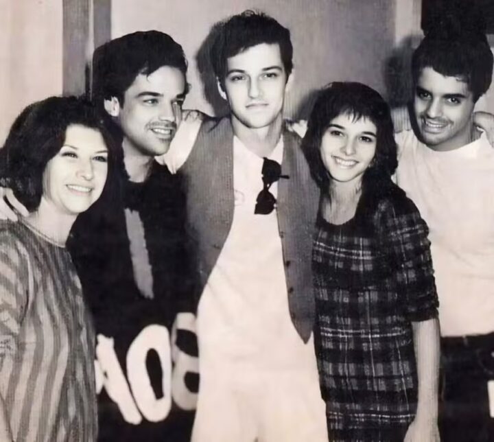 Marcelo Serrado compartilha foto com Daniella Perez nos bastidores de novela um ano antes de crime