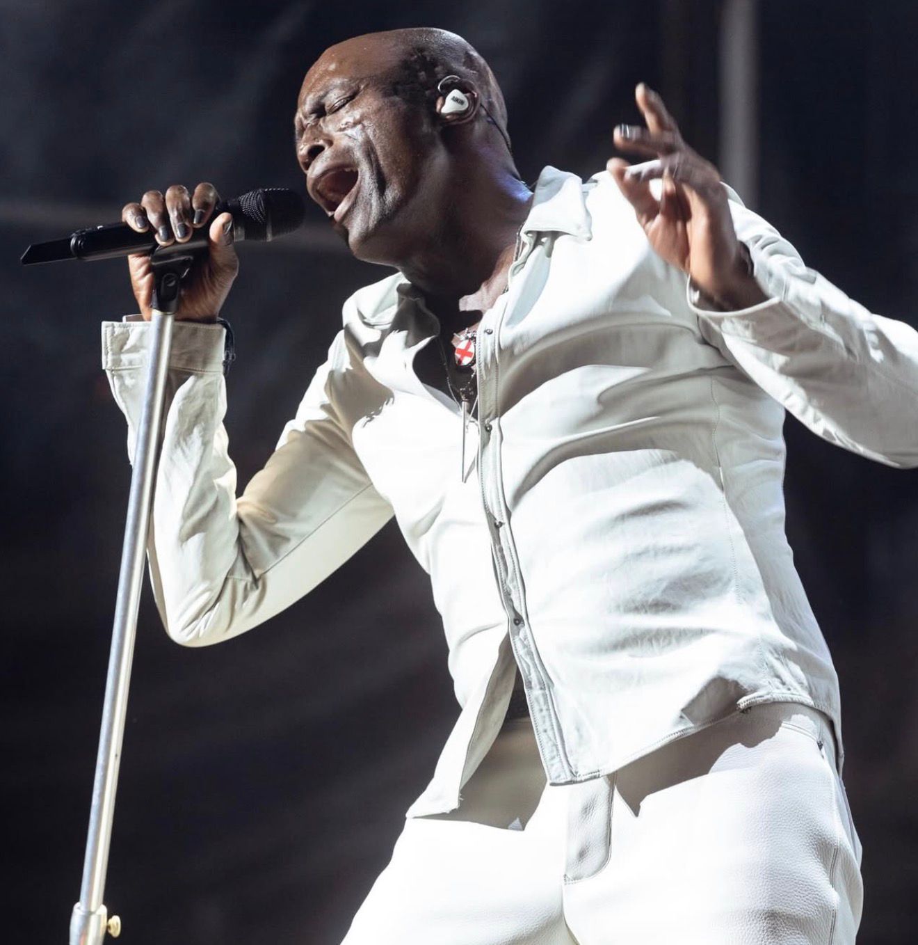 Seal anuncia shows no Brasil após sete anos; saiba mais