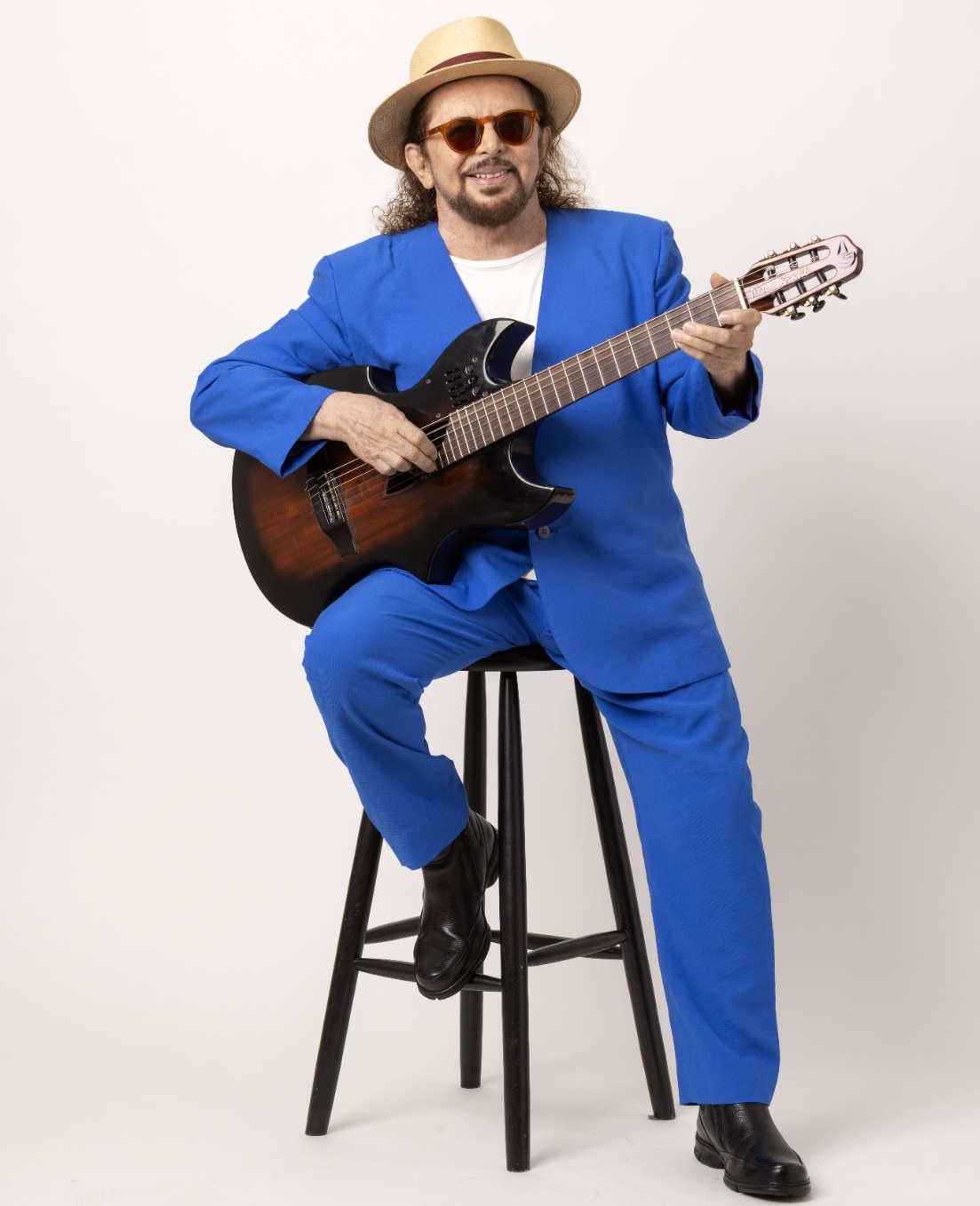 Pré-venda de ingressos para show de Geraldo Azevedo em Salvador começa hoje