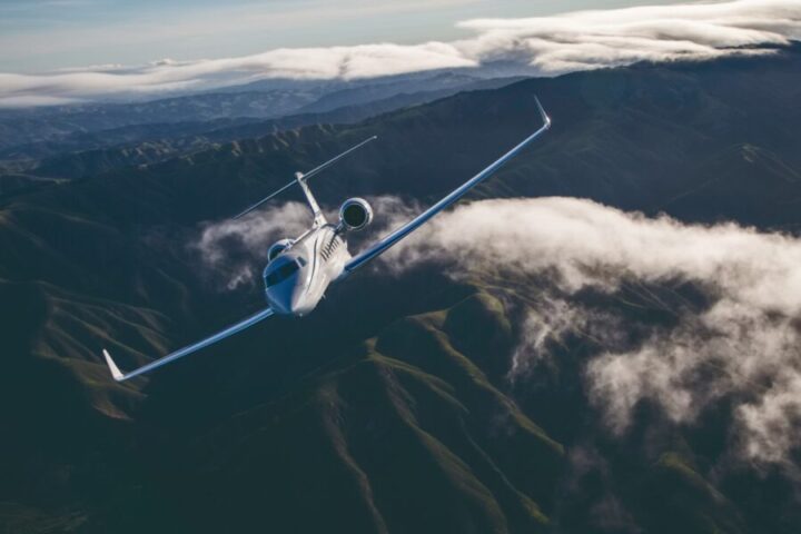 Até R$ 1,8 milhão: fuga de ricos de Dubai triplica preços de voos em jatos