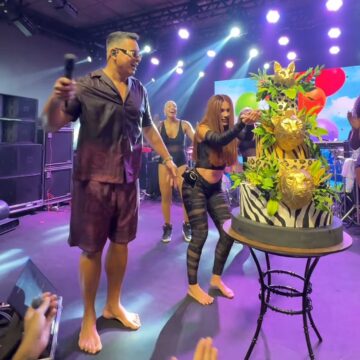 Xanddy Harmonia canta em festa de aniversário antecipado de Anitta em São Paulo