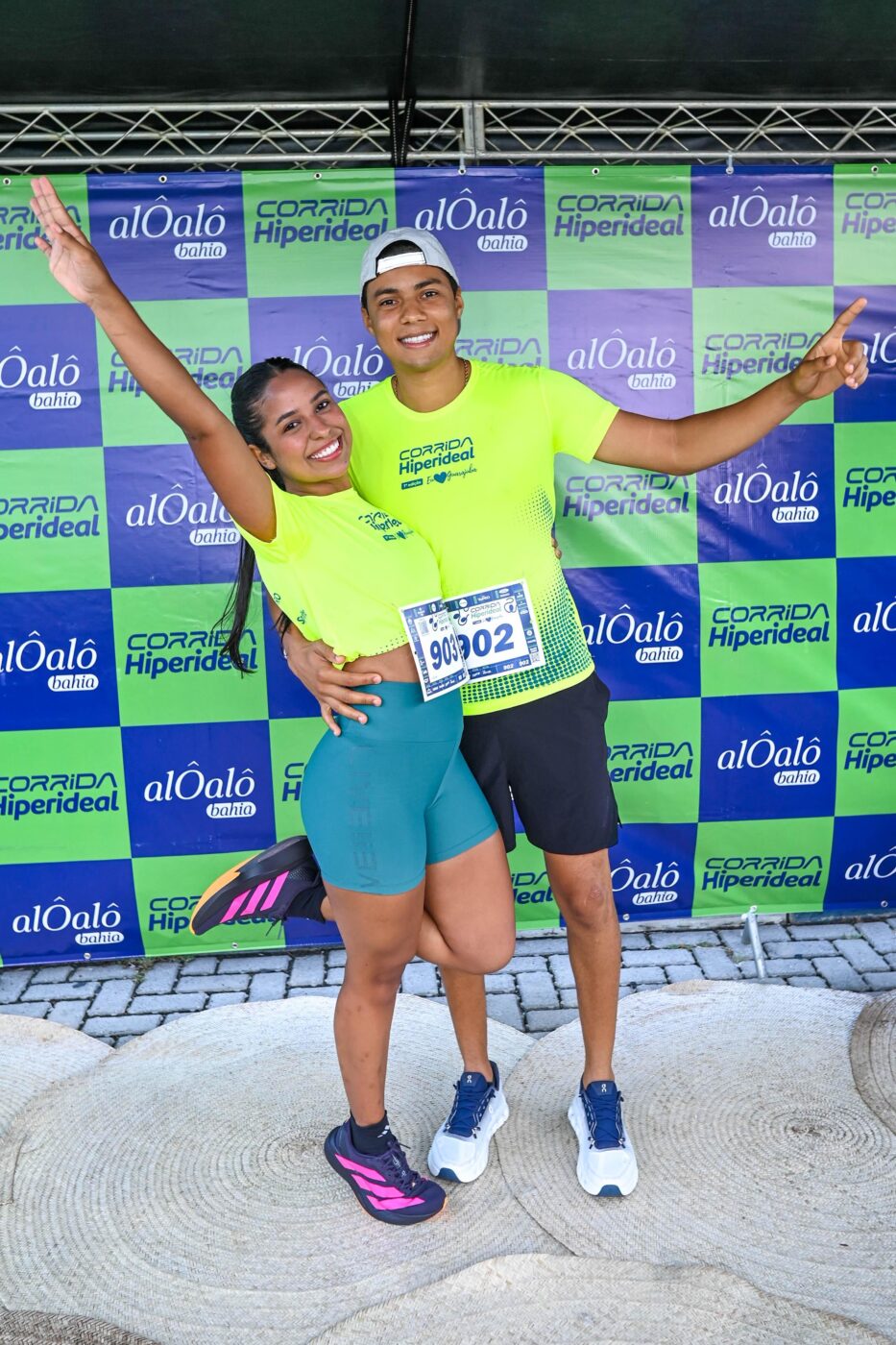 Caroline Mendes Veloso e Robério do Carmo