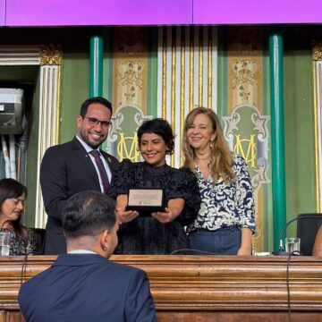 Chef Preta é homenageada por destaque na cultura e empreendedorismo em Salvador