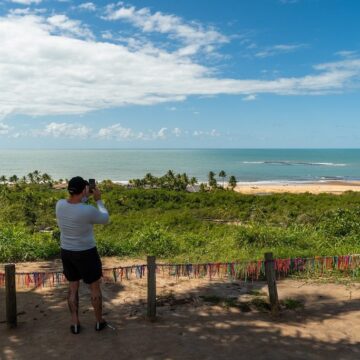 Bahia recebe quase 4 milhões de turistas em dois meses e reforça posição entre destinos mais procurados