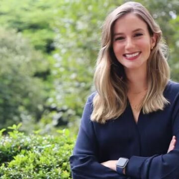 Brasileira que criou empresa de apostas é a bilionária mais jovem do mundo a construir a própria fortuna