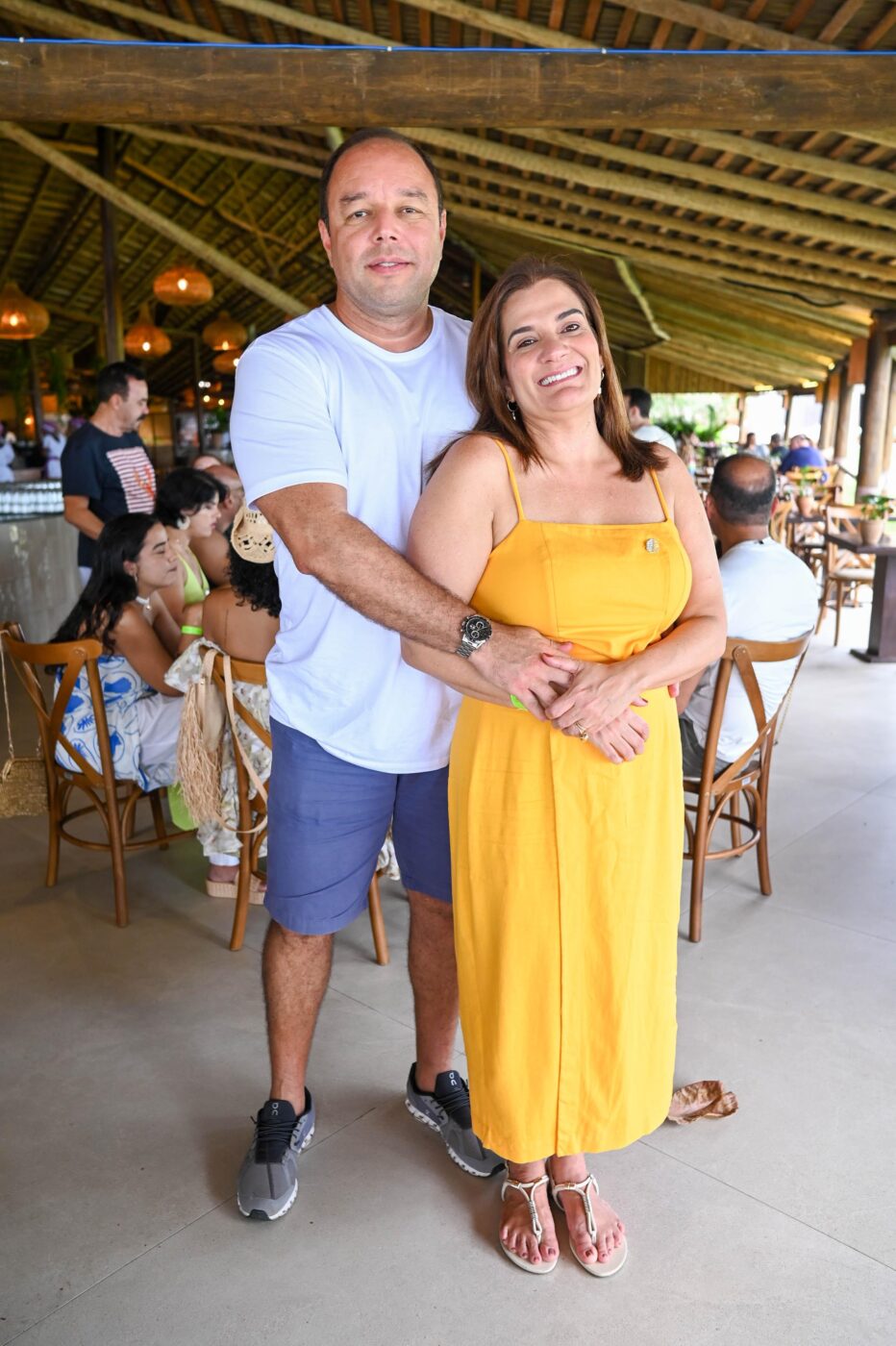 Léo James e Fabíola Martins