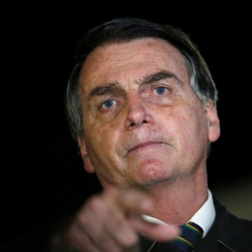 Bolsonaro tem piora da função renal e aumento de inflamação, diz boletim médico