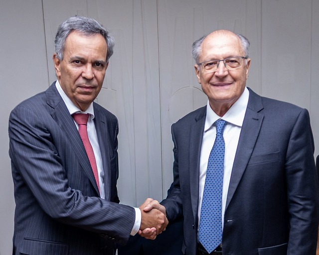 Geraldo Alckmin recebe Félix Mendonça Júnior para discutir crise do cacau na Bahia