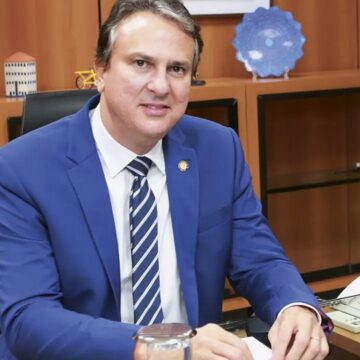 Ministro da Educação cumpre agenda em Salvador e autoriza obras de novo campus do IFBA