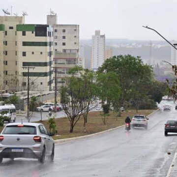 Inmet mantém alerta de chuvas intensas para 99 cidades da Bahia