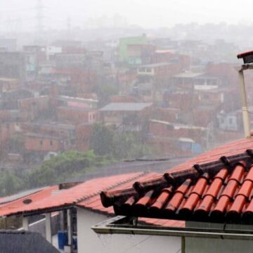 Salvador entra em nível de alerta após intensificação das chuvas
