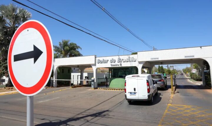 Alexandre de Moraes proíbe drones perto da casa onde Bolsonaro cumpre prisão