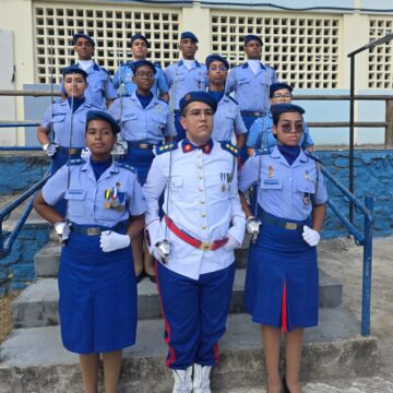 Colégio da Polícia Militar em Salvador gradua primeiro estudante com autismo como aluno coronel