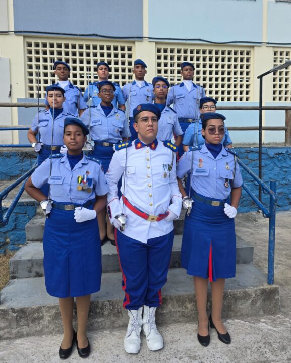 Colégio da Polícia Militar em Salvador gradua primeiro estudante com autismo como aluno coronel