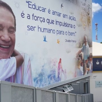 Escola fundada por Divaldo Franco é reformada e entregue aos alunos da Mansão do Caminho; veja como ficou