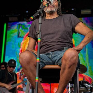 Deputado propõe concessão da Comenda 2 de Julho a Edson Gomes