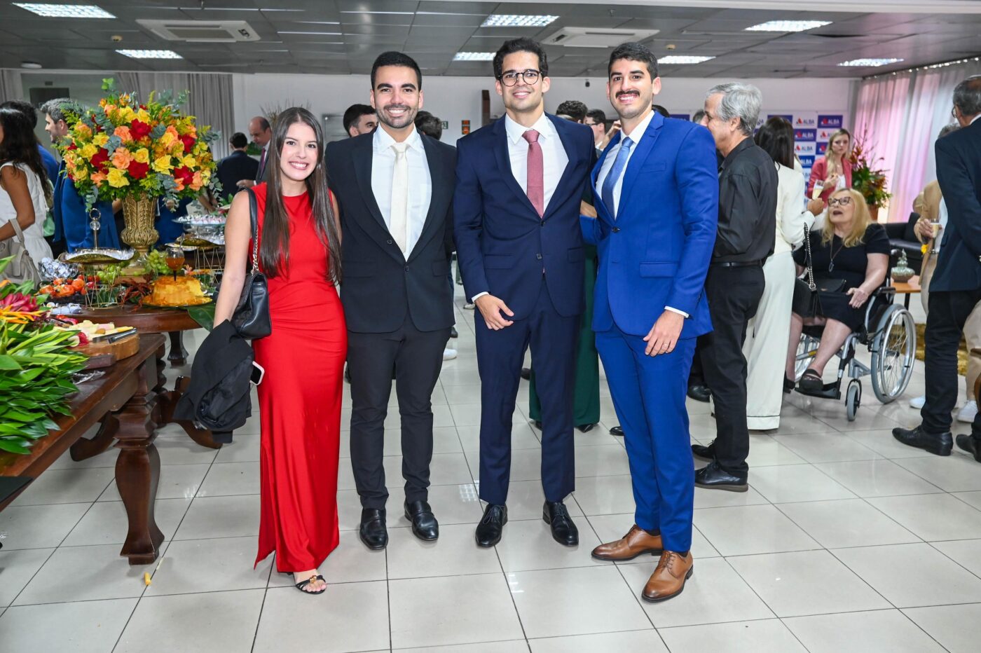 Beatriz Tude, Rafael Oliveira, Rodrigo Souza e Lucas Chamusca