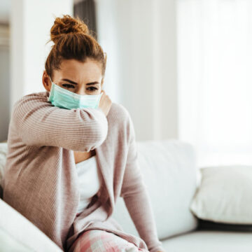 Covid, gripe ou dengue? Infectologista explica como diferenciar os sintomas