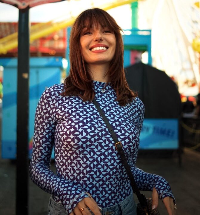 Isis Valverde abre álbum de fotos de viagem a Califórnia