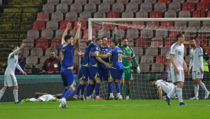 Itália cai para a Bósnia nos pênaltis e vai ficar fora da Copa pela terceira vez seguida