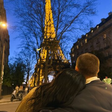 Jade Picon e André Lamoglia curtem viagem romântica em Paris