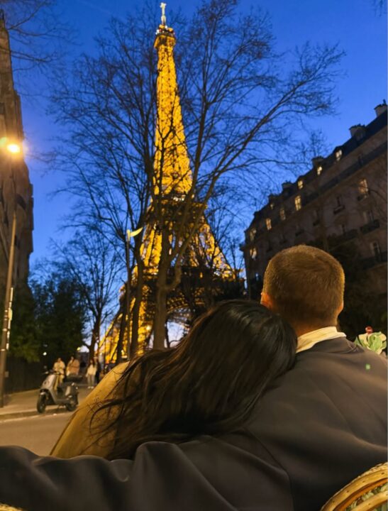Jade Picon e André Lamoglia curtem viagem romântica em Paris