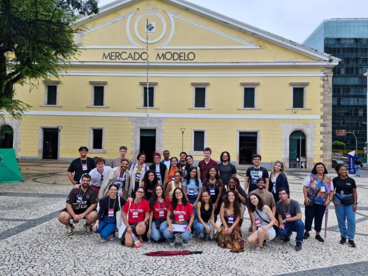 Universitários brasileiros e estrangeiros vivenciam experiência turística imersiva em Salvador