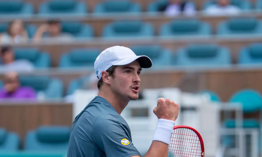 João Fonseca vence na estreia do Masters 1000 de Miami e enfrenta Alcaraz na 2ª rodada