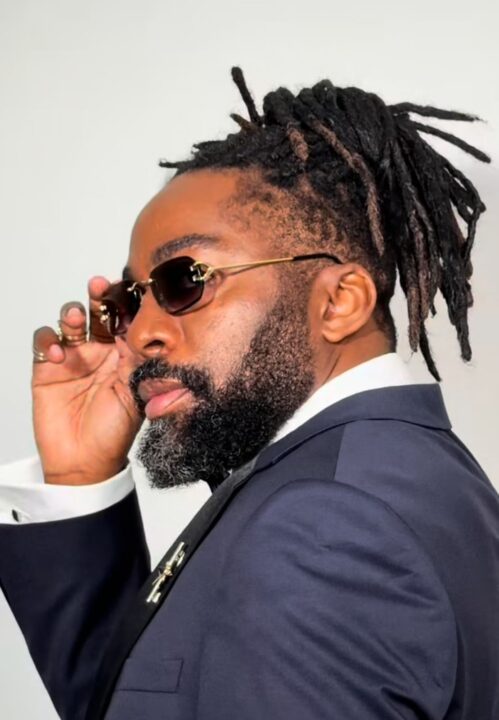 Lázaro Ramos aposta em smoking azul para o Oscar 2026 e celebra indicação de Wagner Moura