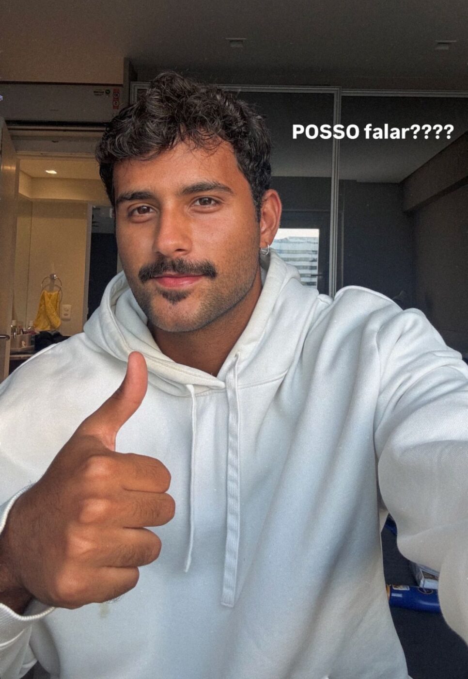 Ex-BBB Lucas Pizane corrige assimetria facial; veja antes e depois