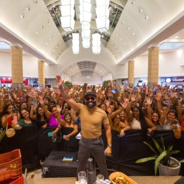 Pablo lota shopping em Salvador com show gratuito: ‘É da sofrência que a gente gosta’