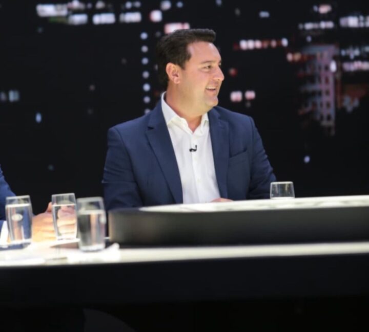 Ratinho Junior desiste de disputar a Presidência e seguirá no governo do Paraná