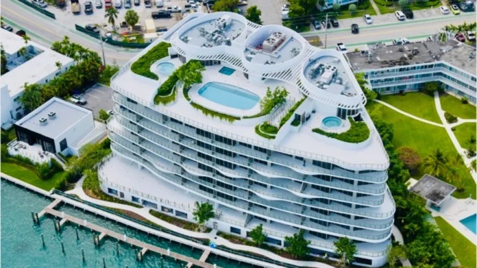 Ronaldo Fenômeno compra cobertura de luxo de US$ 7,8 milhões em Miami