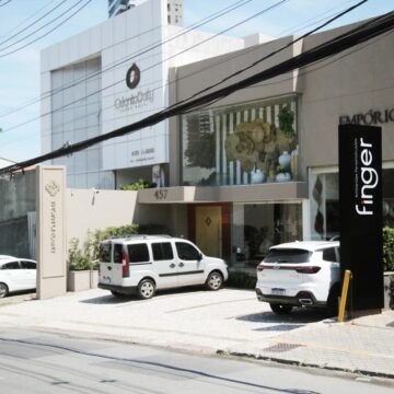 Como o Caminho das Árvores deixou de ser um bairro tradicional de casas para virar o centro de lojas de decoração